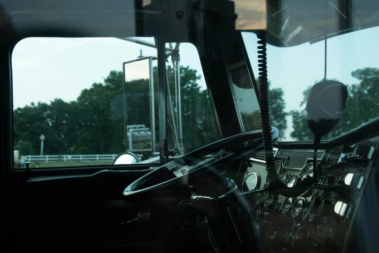 Self-Driving Trucks: What It Means for Logistics